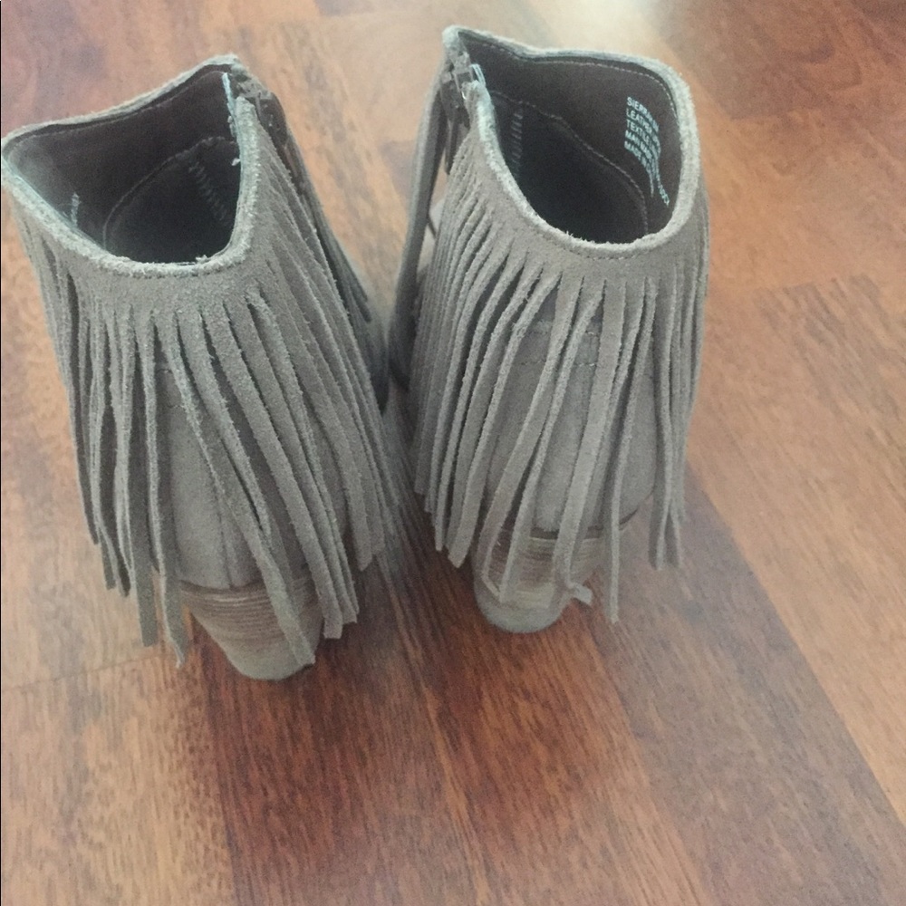 Steven Fringed Bootie Taupe Suede Size 8 - image 3